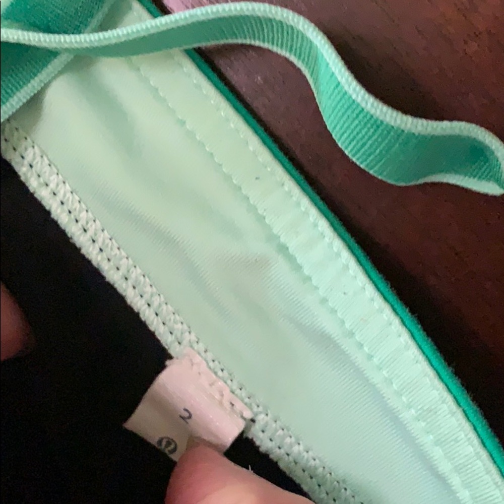Lululemon - Picture 4 of 4